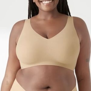 NWT True & Co. Body Boost V-Neck Bra